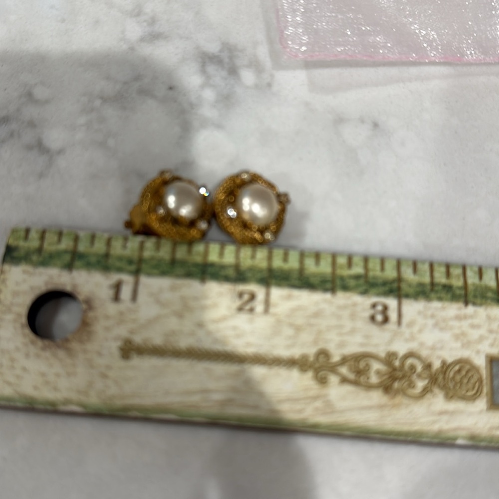 1996 Chanel Pearl Stunning Earrings Stamped 96 Made In France - Picture 6 of 6